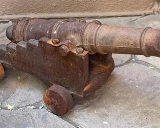 Antique Cast Iron 14in Cannon 8x7x16 Cannon length: 14.75in