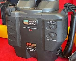 AS-IS Nikon StabilEyes 14x40 Vibration Reduction Binoculars SJ-1 parts/repair