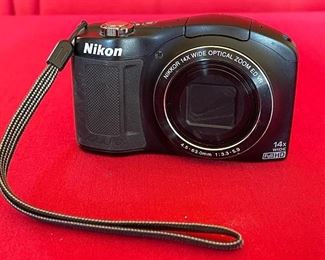 Nikon COOLPIX L620 18.1 MP 14X Zoom Digital Camera (Black)