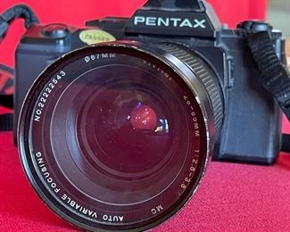 Pentax A3000 35mm Film camera, & vivitar 28-85mm Lens, flash,