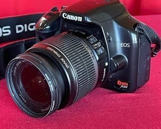 Canon Rebel XSi dSLR camera with EF-S 18-55mm IS lens & charger