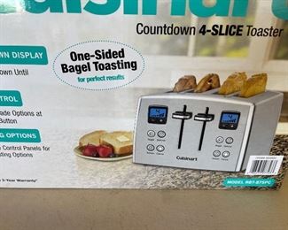 New in the box CUISINART Model RBT-875PC Countdown 4 Slice Stainless Steel Toaster 1800W