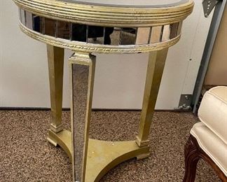 Circular mirrored and table/lampstand 20in diameter x 26in tall