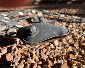 Metal Outdoor decor lizard 23in x 18in