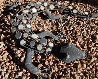 Metal Outdoor decor lizard 23in x 18in