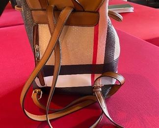Burberry purse