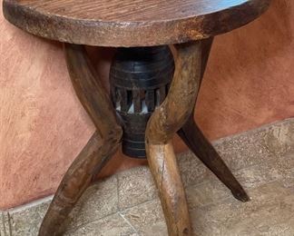 Rustic Reclaimed Wood Half Round Table	27x25x12in	HxWxD
