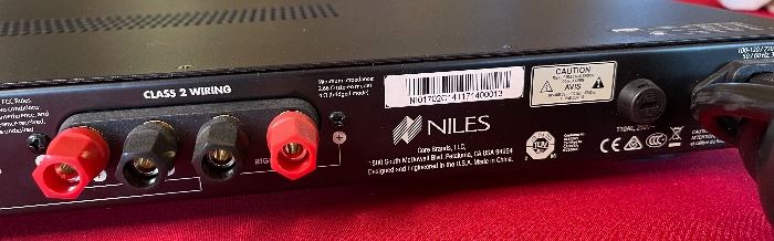 Niles Si-2100 2-channel Power Amplifier 2x17.5x14in HxWxD