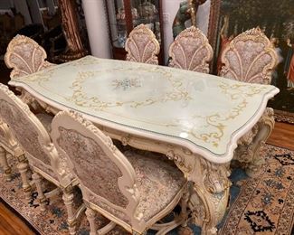 High end - Italian Silik dining table and 8 chairs - Victorian/ baroque  style 