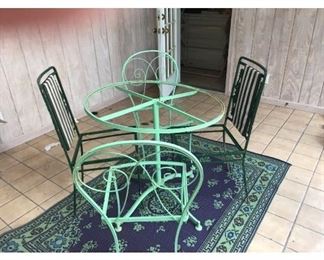 Metal Table with 4 Chairs and Outdoor Carpet