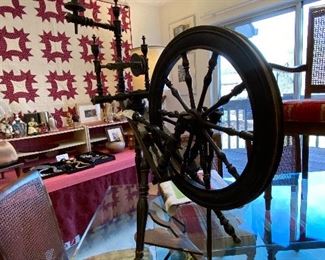 ANTIQUE SPINNING WHEEL