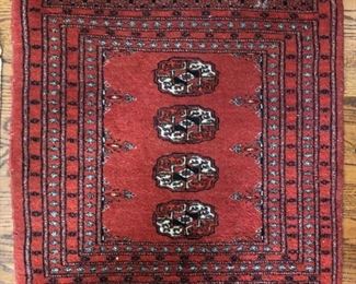Small Persian rug measures 29" L x 26" W