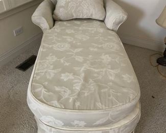 Chaise lounge