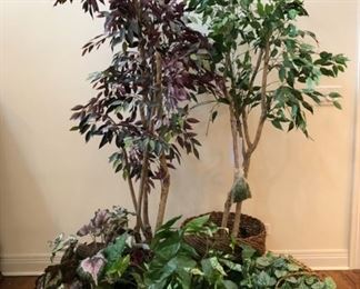 Faux/artifical trees and plants