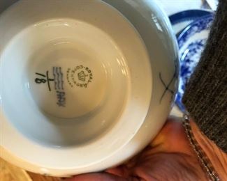 Royal Copenhagen 1/18 Blue Fluted Plain rim bowl on foot. Picture 3 of 3