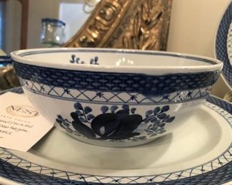 Royal Copenhagen 934 8-inch round serving bowl