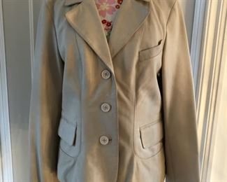 Tahari leather blazer size M