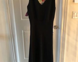 V front and black size 10 dress