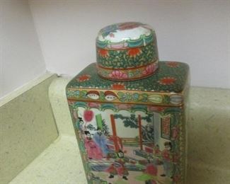 antique Rose Medallion teapoy