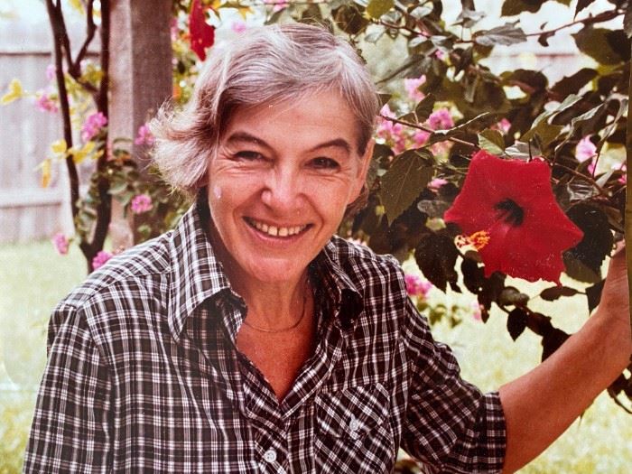 The estate of Texas artist Eva Marie Templeton 