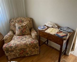 Wonderful perfect condition chair