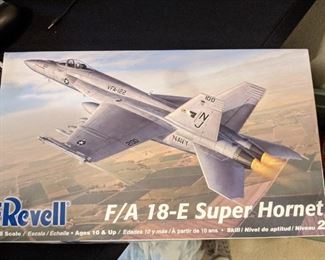 Revel FA 18-E Super Hornet Model