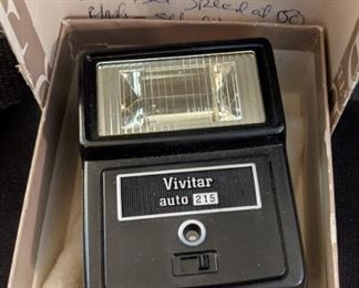 Vivitar Auto 215 Flash