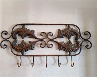 Metal Wall Hanger