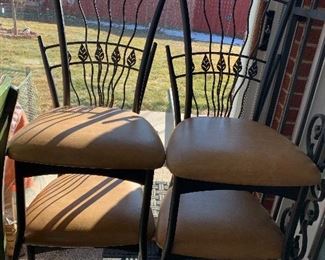 4 chairs in very good condition 