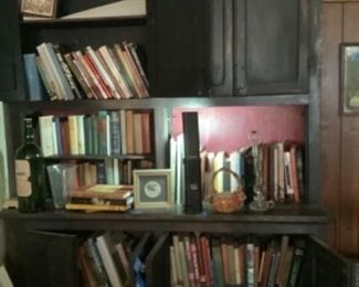 cabinet comes in 2 parts