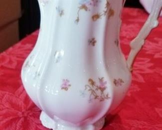 LOT A6- $30-  VINTAGE ELITE WORKS LIMOGES FRENCH TEA POT 9 X 7 W
