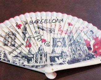 LOT D12-$15- FAN MADE IN SPAIN 8 X 16