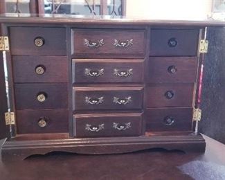 LOT D 14- $80- VINTAGE MUSICAL JEWELRY BOX 12 X 20