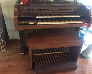LOwrey organ with bench  $275