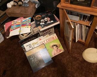 many records and also selling record player/ radio