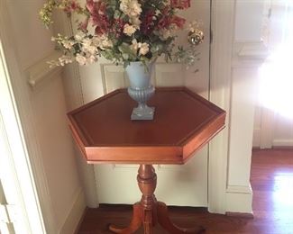 Duncan Phyfe Lamp Table