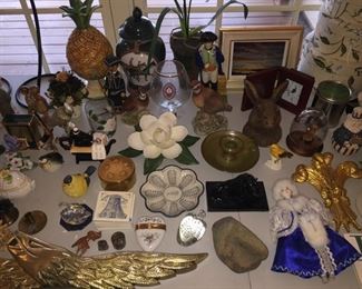 Assorted Porcelain and Pottery Items