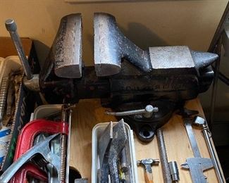 Nice Vintage Craftsman Vise