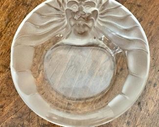 $95 - Lalique lion candy/trinket dish. 6" W