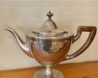 Detail; tea pot
