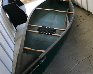 Price: $400. Hidden Pond fiberglass canoe by Lincoln Canoes & Kayaks, purchased in the first part of the 2000's. In very nice shape. Measures: 12" 8" and weighs about 50 lbs.