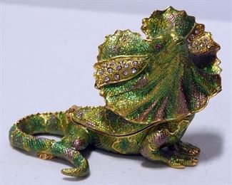 Jewelry And Trinket Box Assortment, Various Styles, Sizes And Materials, Total Qty 7