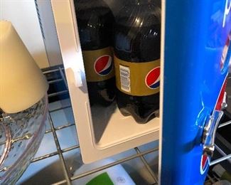 Small Pepsi fridge - it works