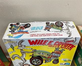 MPC Wile E. Coyote Wile E. Willys Model Kit