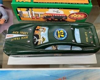 3 Set Dick Tracy Knife Set in Tin