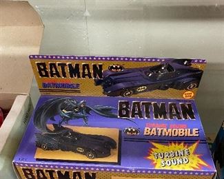 1989 Toy Biz Batman Batmobile with Turbine Sound