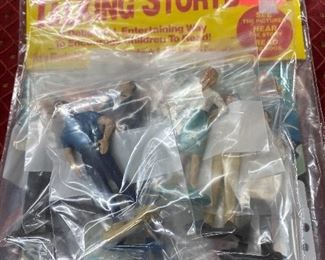 Vintage James Bond 007 Figures and Talking Story Book