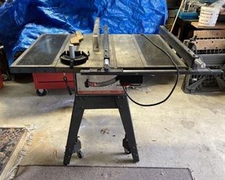 Craftsman 10 in table saw. 