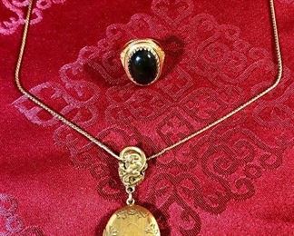 Costume Locket and Chain / Mood ring, size 6.