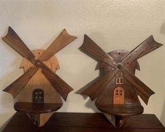 Pair of unique all wood hand made windmill decor.
Approximately 13 inches across and 16 inches tall.